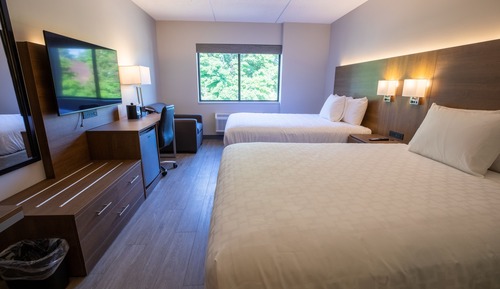 Standard Room, 2 Queen Beds, Non Smoking