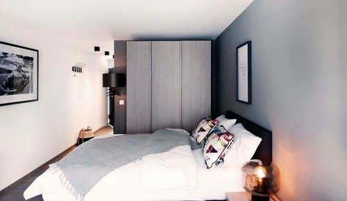 Senior Studio, 1 King Bed with Sofa bed, Balcony