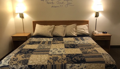 Single Room, 1 Queen Bed, Accessible