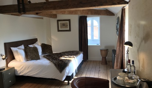 Deluxe Suite (Cailhau)