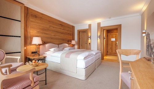 Comfort Room Double Bed
