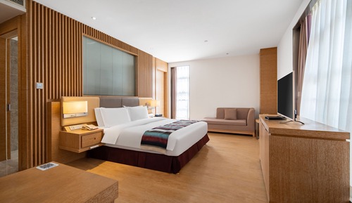Standard Room, 1 King Bed