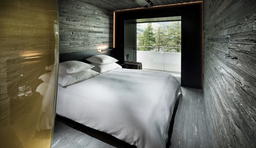 Double Room (Mayne Stone)