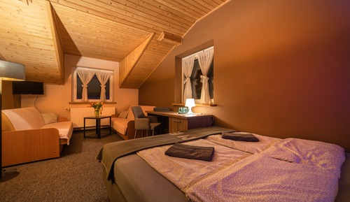 Quadruple Room (6)