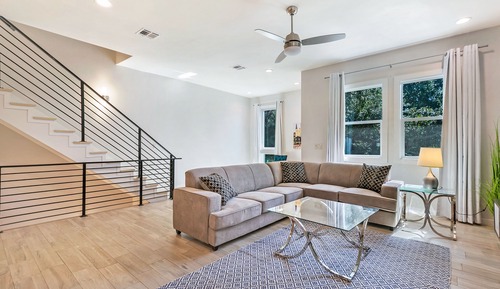 Luxury Townhome, 4 Bedrooms, Balcony