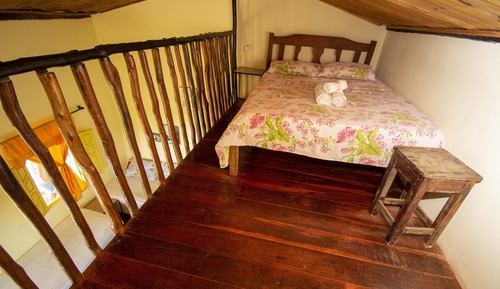 Presidential Quadruple Room (Amarelo)