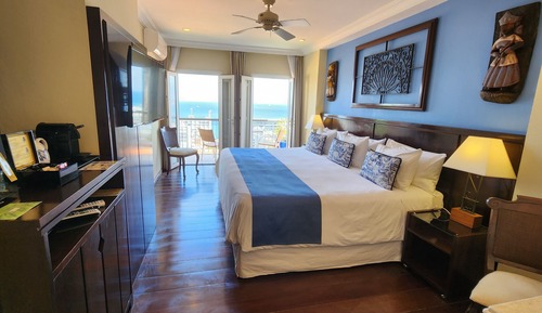 Deluxe SuperKing Bay View & Terrace
