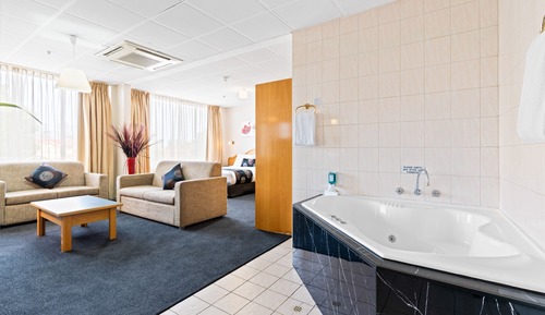 Suite, Jetted Tub (Spa Suite)