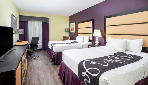 Room, 2 Queen Beds, Accessible, Non Smoking (Mobility/Hearing, Roll-in Shower)