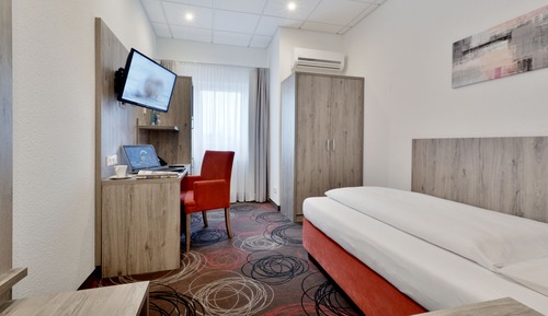 Standard Single Room