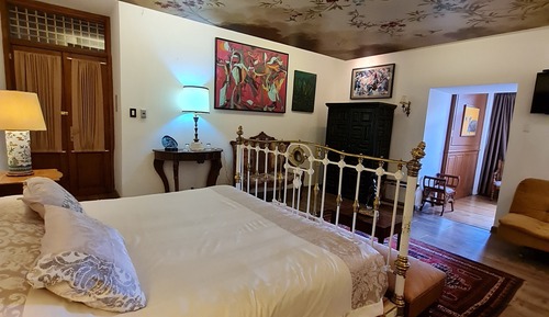 Deluxe Studio Suite