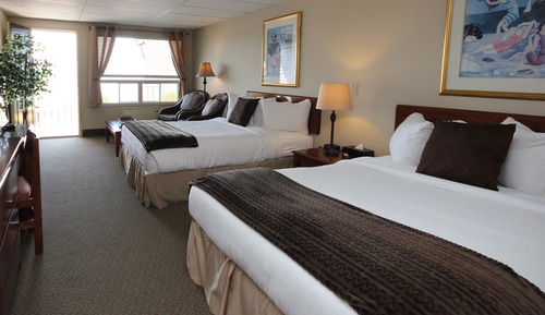 Standard Room, 2 Queen Beds, Overwater