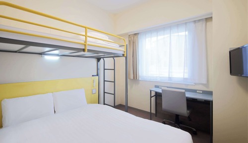 Standard Room, Multiple Beds, Non Smoking
