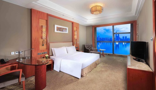 Executive Room, 1 King Bed