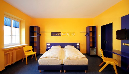 Standard Double Room (Private Bathroom)