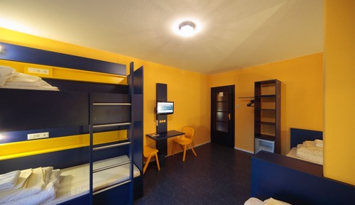 Room (for 6 people)