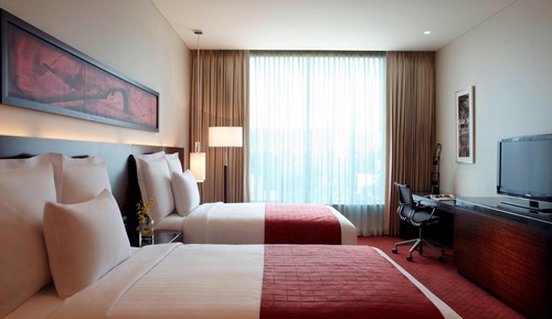 Room, 2 Queen Beds, Non Smoking, Mountain View