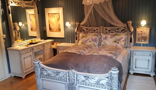 Design Quadruple Room