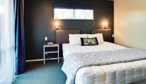 One Bedroom Suite