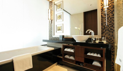 Superior Room, 1 King Bed