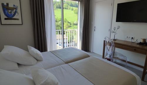 Comfort Twin Room