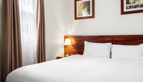 Classic Room, 1 King Bed