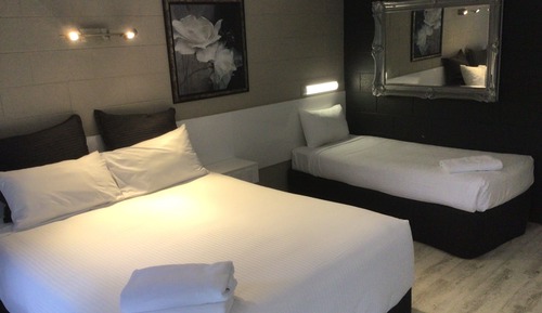 Triple Room, Kitchenette