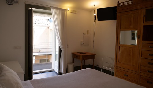 Classic Double Room, 1 Bedroom, Private Bathroom