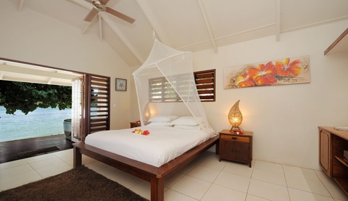 Beachfront Deluxe Spa Villa