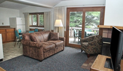 2 Bedroom Lakeview Cabin