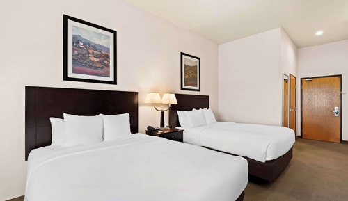 Standard Room, 2 Queen Beds, Non Smoking