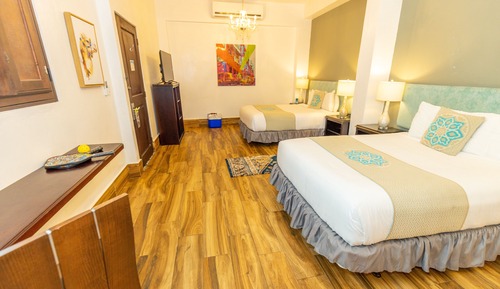 Double Room, 2 Queen Beds