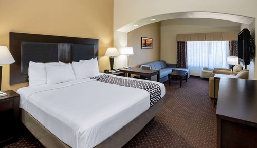 Deluxe Suite, 1 King Bed, Non Smoking