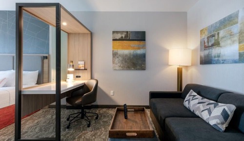 Suite, 2 Queen Beds (Mobility Accessible, Tub)