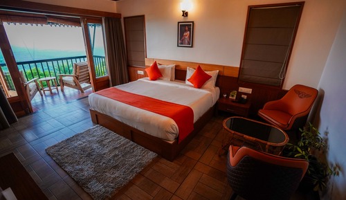 Panoramic Room