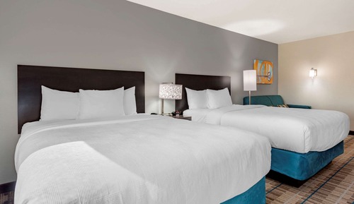 Suite, 2 Queen Beds, Non Smoking