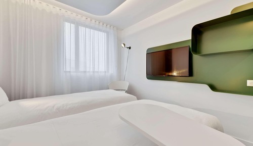 Standard Room, 2 Twin Beds