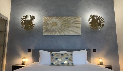 Room (CAMBRIO del MESTRE)