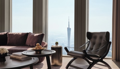 Suite (Manor)