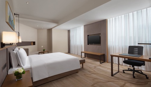 Standard Room, 1 King Bed
