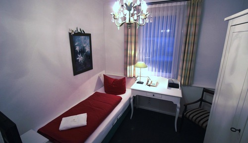 Classic Single Room