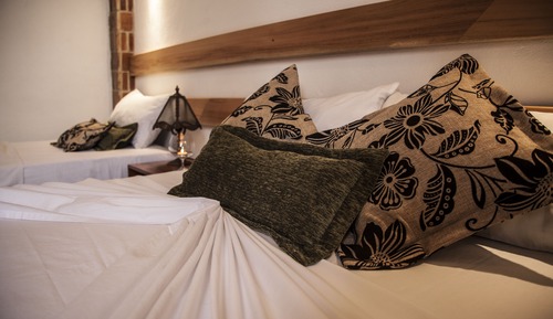 Family Triple Room (#3)