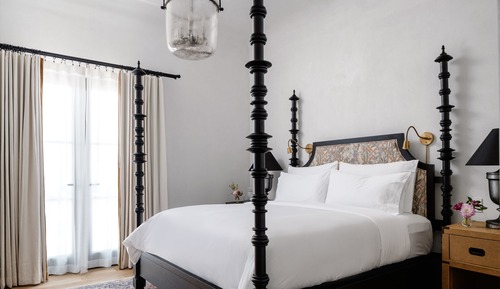 Gallery Room, 1 King Bed, Roll-in Shower (Mobility/Hearing Accessible)
