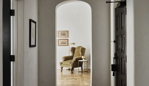 Suite (Pomegranate)