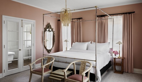 Suite (Mrs Perry)