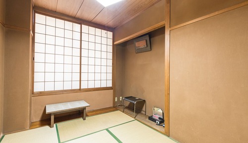 Japanese Style Twin Room with Shared Bathroom, Smoking
