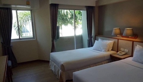 Standard Twin Room