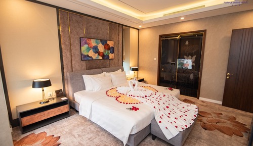 Lotus Suite