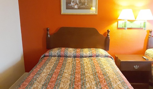 Family Room, 3 Queen Beds