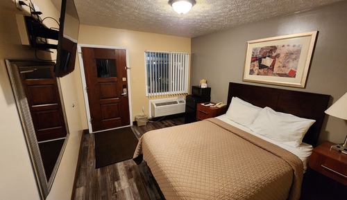 Deluxe Single Room